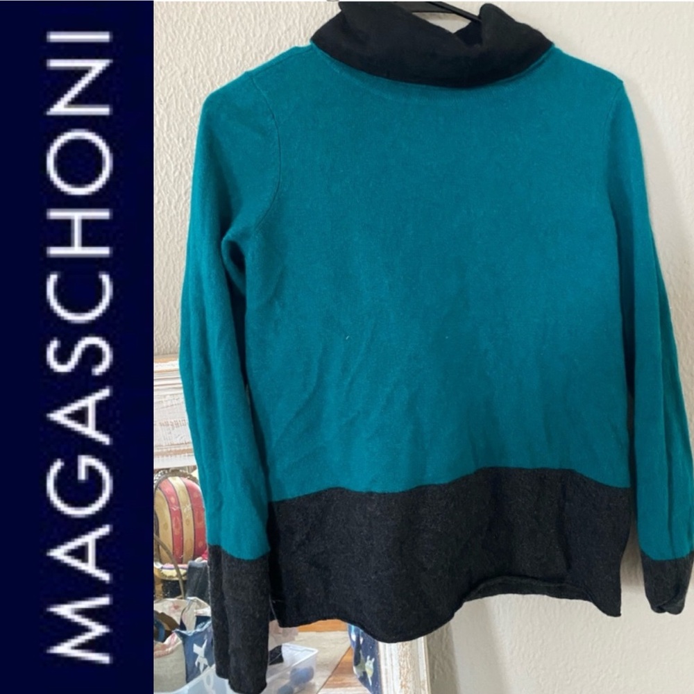 Magaschoni 100% Cashmere Sweater